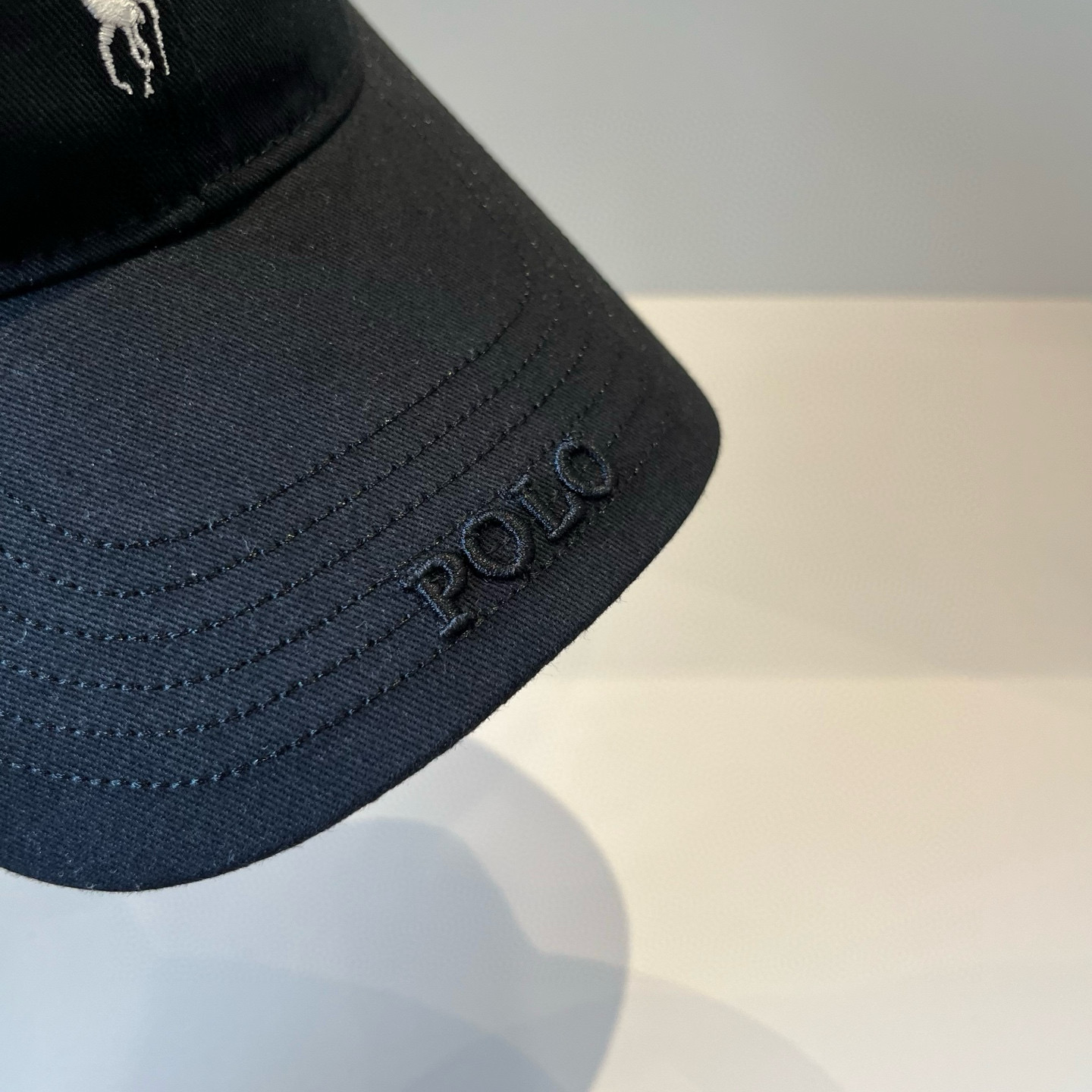  保罗🧢官网新品，棒球帽，原单品质火爆来袭 。🎩 工艺非常精美 高档大气上档次！低调奢华，方便携带！跑量