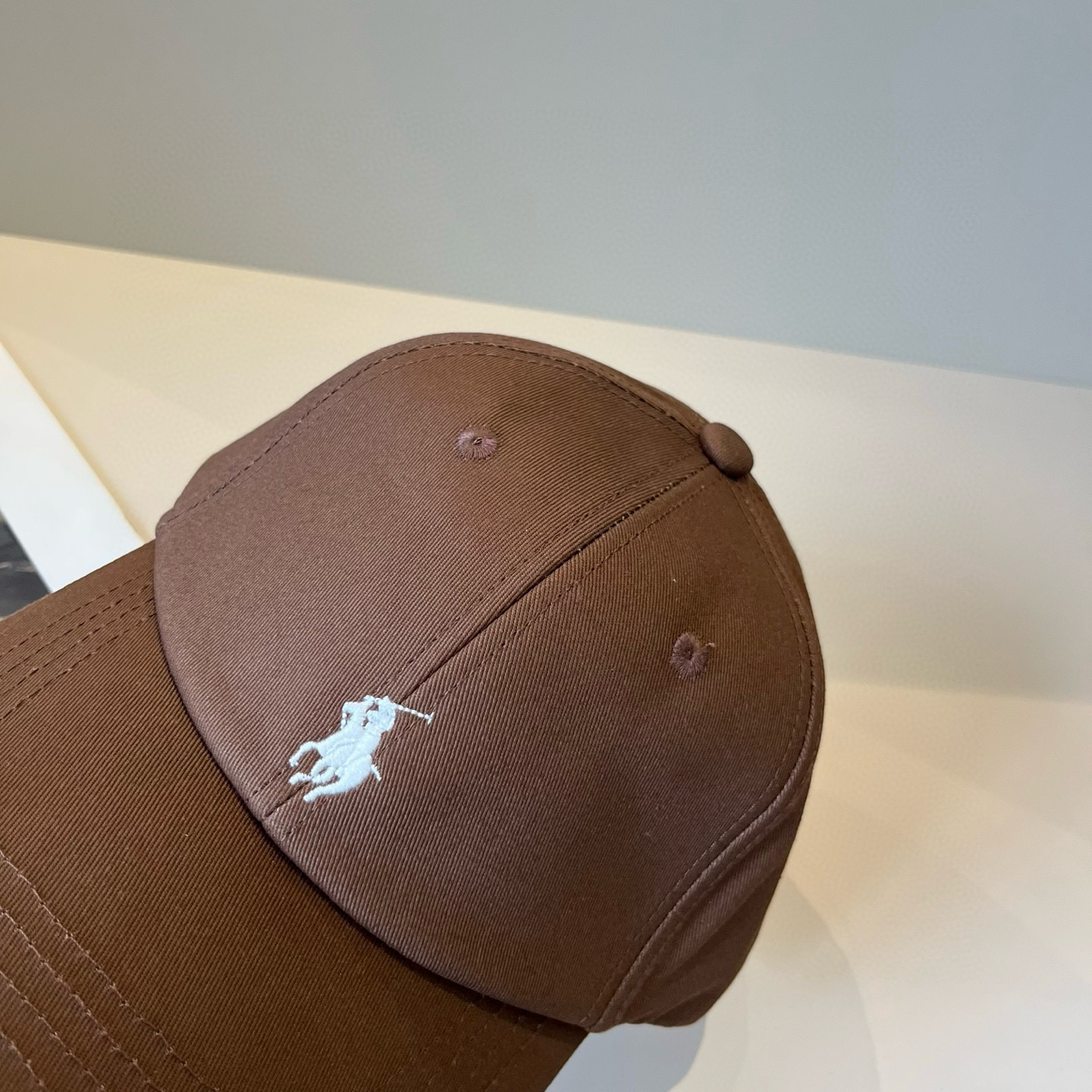  保罗🧢官网新品，棒球帽，原单品质火爆来袭 。🎩 工艺非常精美 高档大气上档次！低调奢华，方便携带！跑量