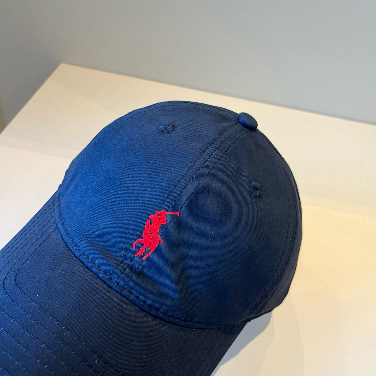  保罗🧢官网新品，棒球帽，原单品质火爆来袭 。🎩 工艺非常精美 高档大气上档次！低调奢华，方便携带！跑量