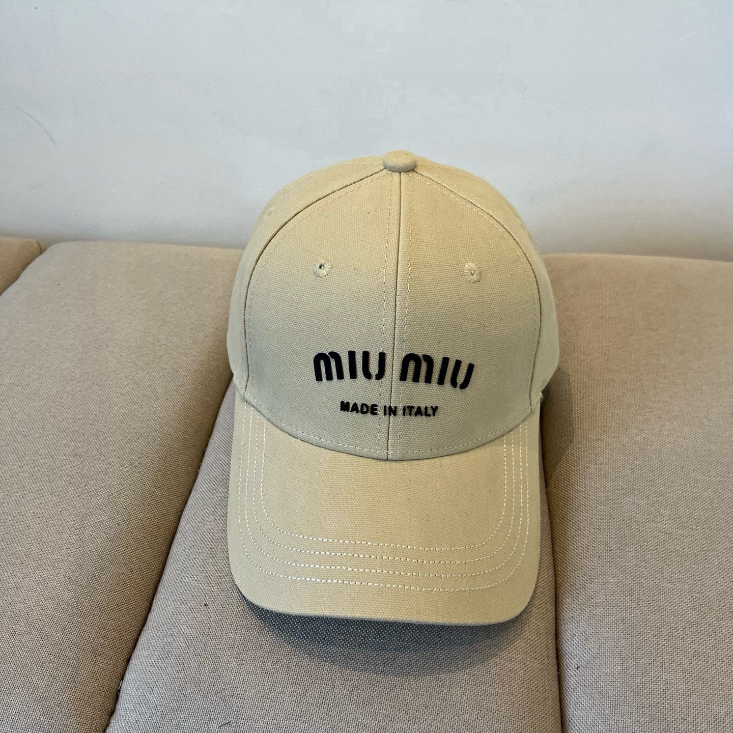  谬谬miumiu 原单春夏新款棒球帽，正品开模订制，原版做工细致质量超赞！