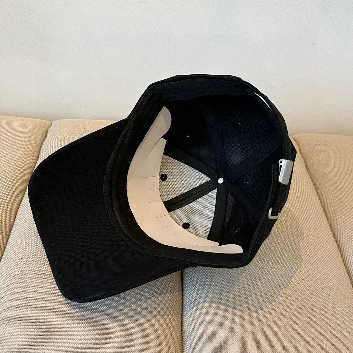  谬谬miumiu 原单春夏新款棒球帽，正品开模订制，原版做工细致质量超赞！