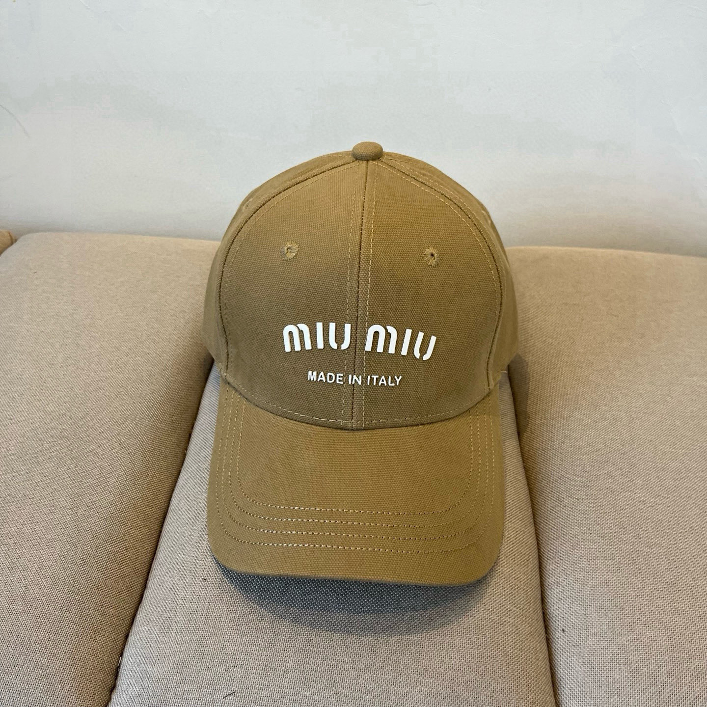  谬谬miumiu 原单春夏新款棒球帽，正品开模订制，原版做工细致质量超赞！