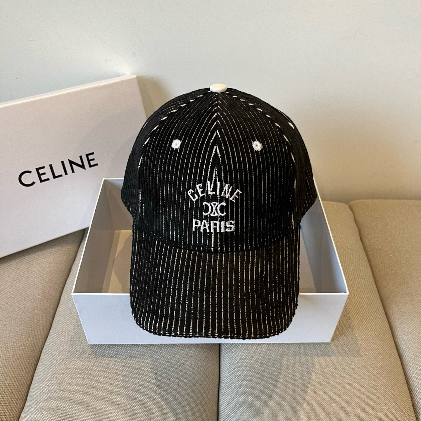 【CELINE赛琳】新款经典休闲潮流款 棒球帽🧢日韩风格，随便搭配都超好看！出门旅游，绝对要入手的一款