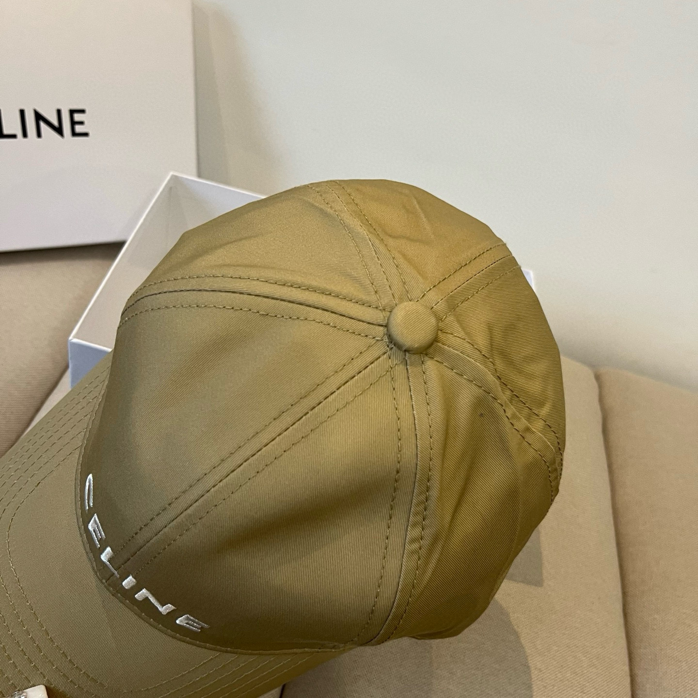 【CELINE赛琳】新款经典休闲潮流款 棒球帽🧢日韩风格，随便搭配都超好看！出门旅游，绝对要入手的一款