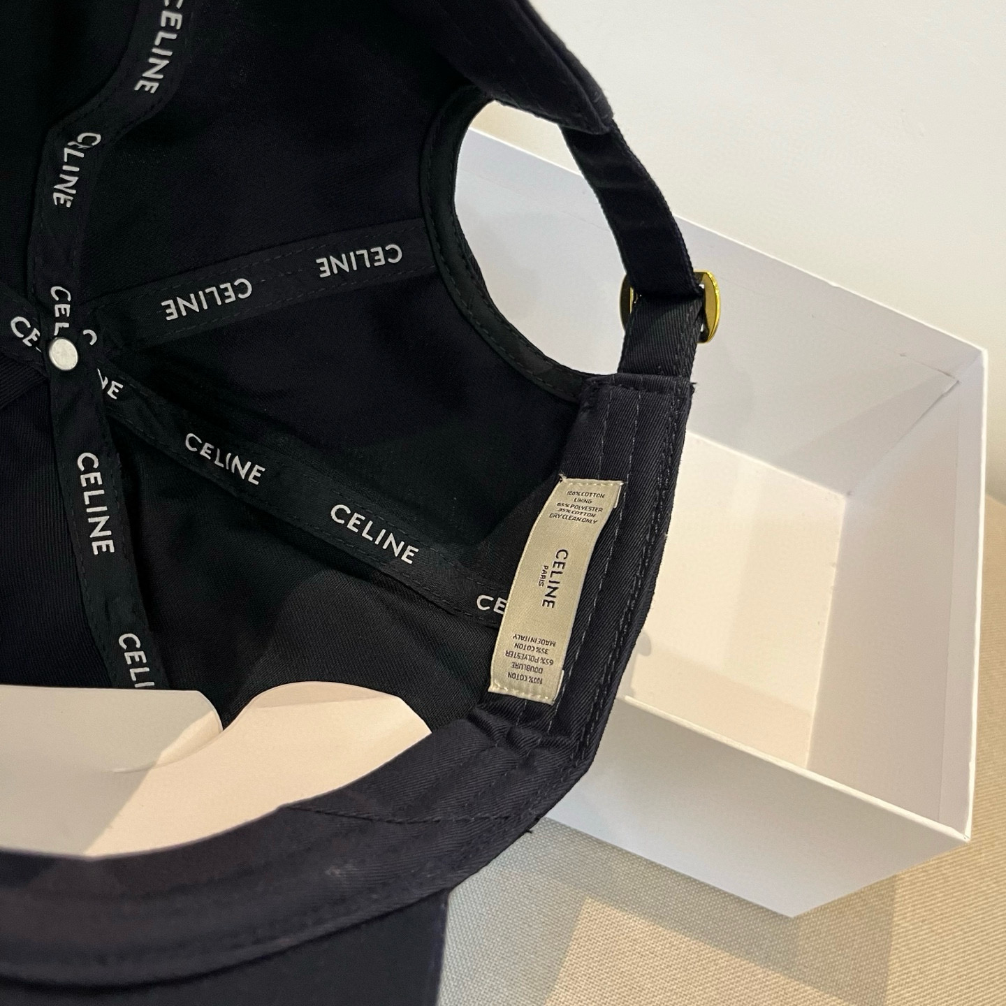 【CELINE赛琳】新款经典休闲潮流款 棒球帽🧢日韩风格，随便搭配都超好看！出门旅游，绝对要入手的一款