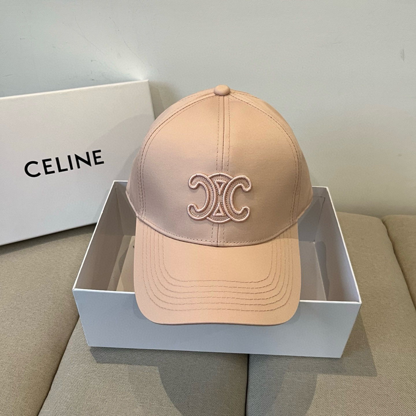 【CELINE赛琳】新款经典休闲潮流款 棒球帽🧢日韩风格，随便搭配都超好看！出门旅游，绝对要入手的一款