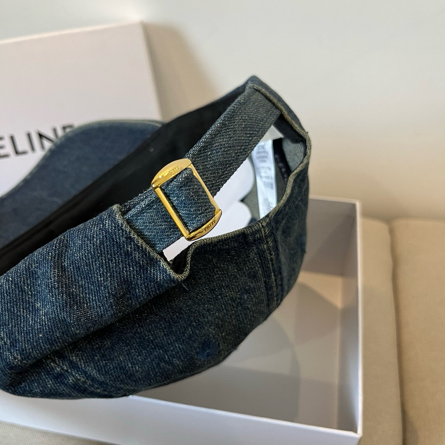 【CELINE赛琳】新款经典休闲潮流款 棒球帽🧢日韩风格，随便搭配都超好看！出门旅游，绝对要入手的一款