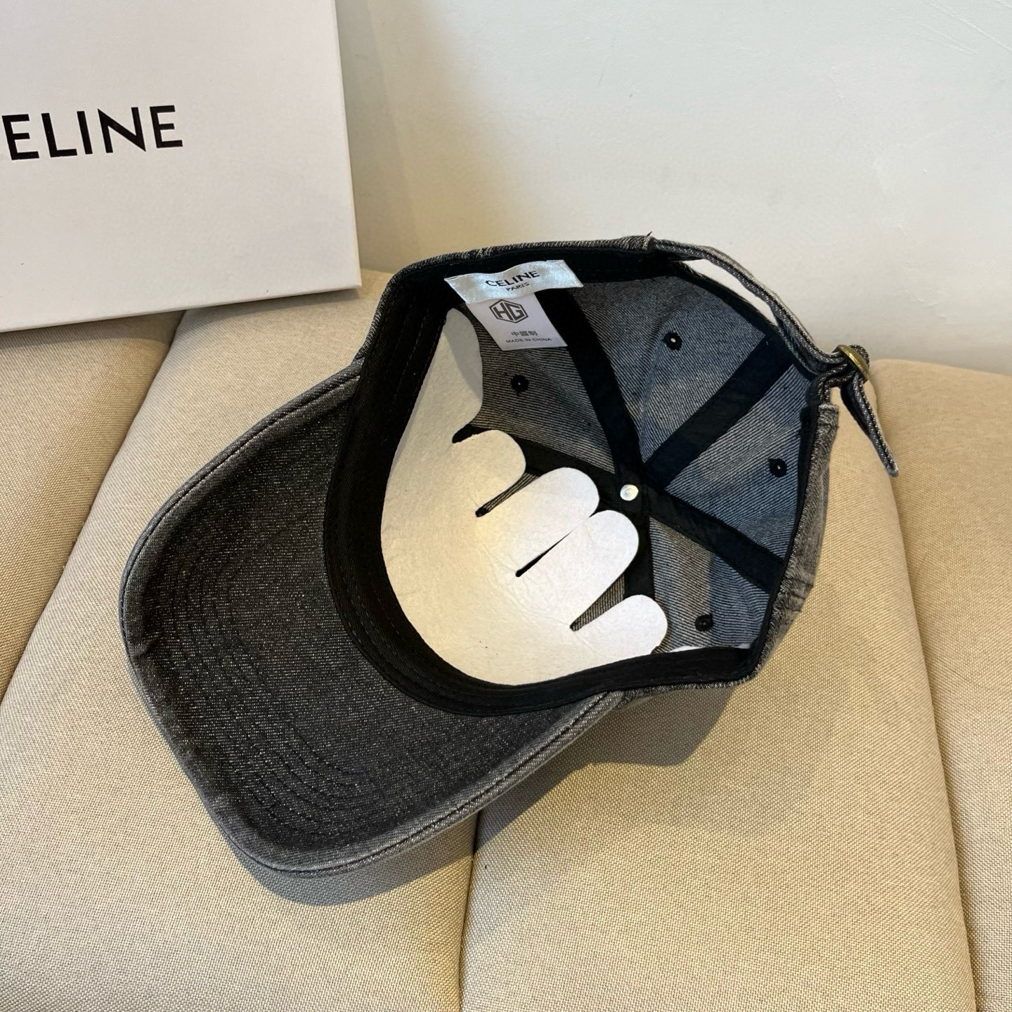 【CELINE赛琳】新款经典休闲潮流款 棒球帽🧢日韩风格，随便搭配都超好看！出门旅游，绝对要入手的一款