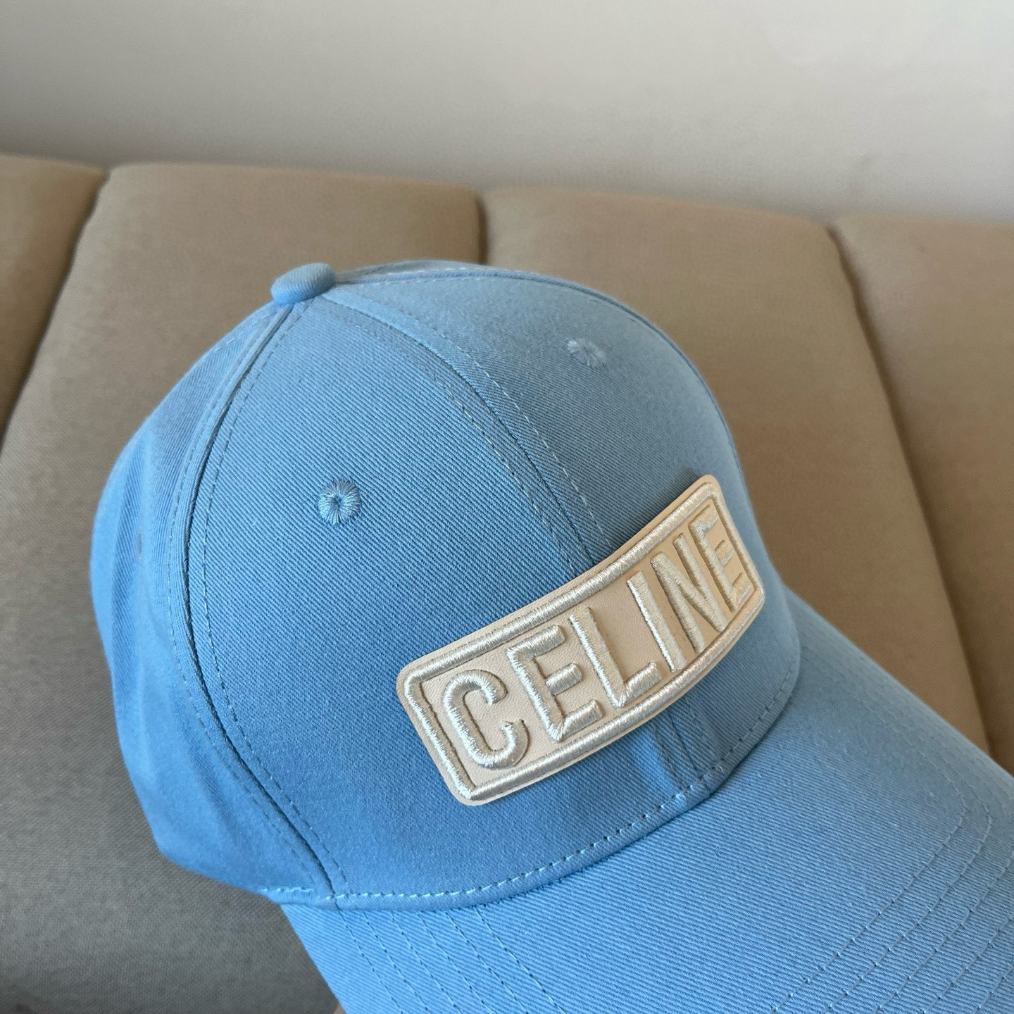 【CELINE赛琳】新款经典休闲潮流款 棒球帽🧢日韩风格，随便搭配都超好看！出门旅游，绝对要入手的一款