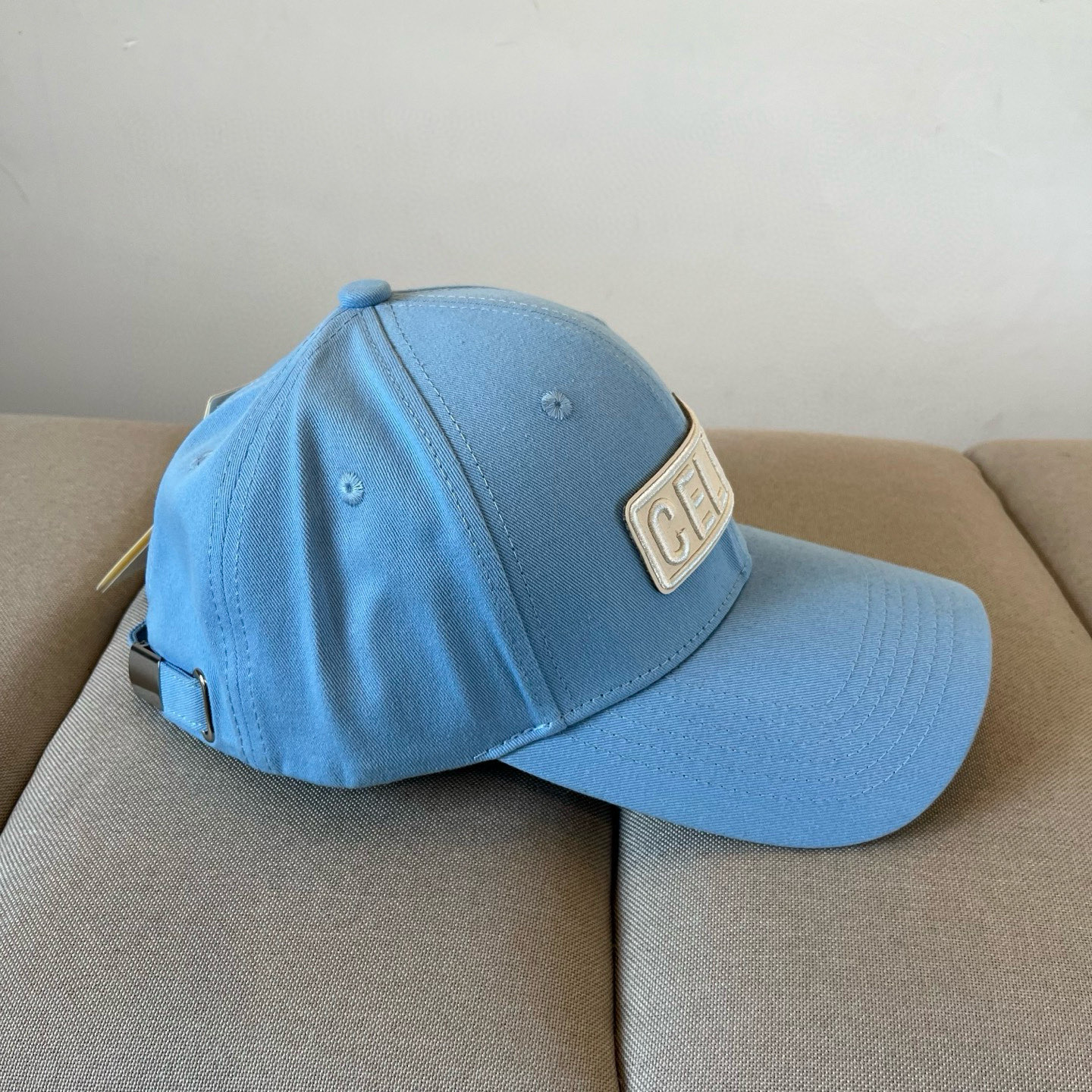 【CELINE赛琳】新款经典休闲潮流款 棒球帽🧢日韩风格，随便搭配都超好看！出门旅游，绝对要入手的一款