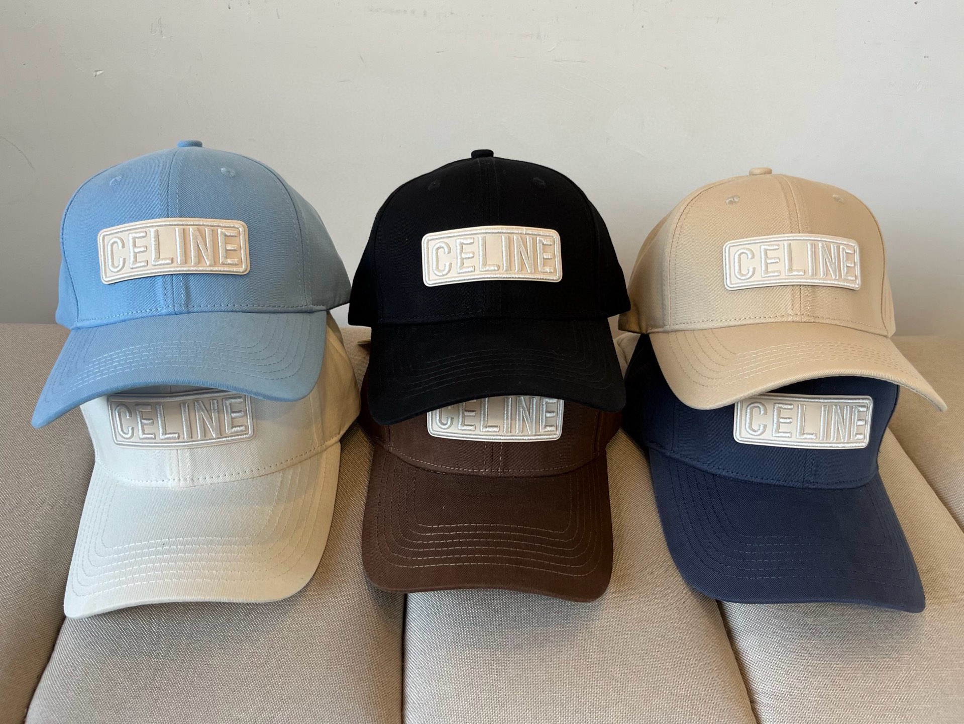 【CELINE赛琳】新款经典休闲潮流款 棒球帽🧢日韩风格，随便搭配都超好看！出门旅游，绝对要入手的一款
