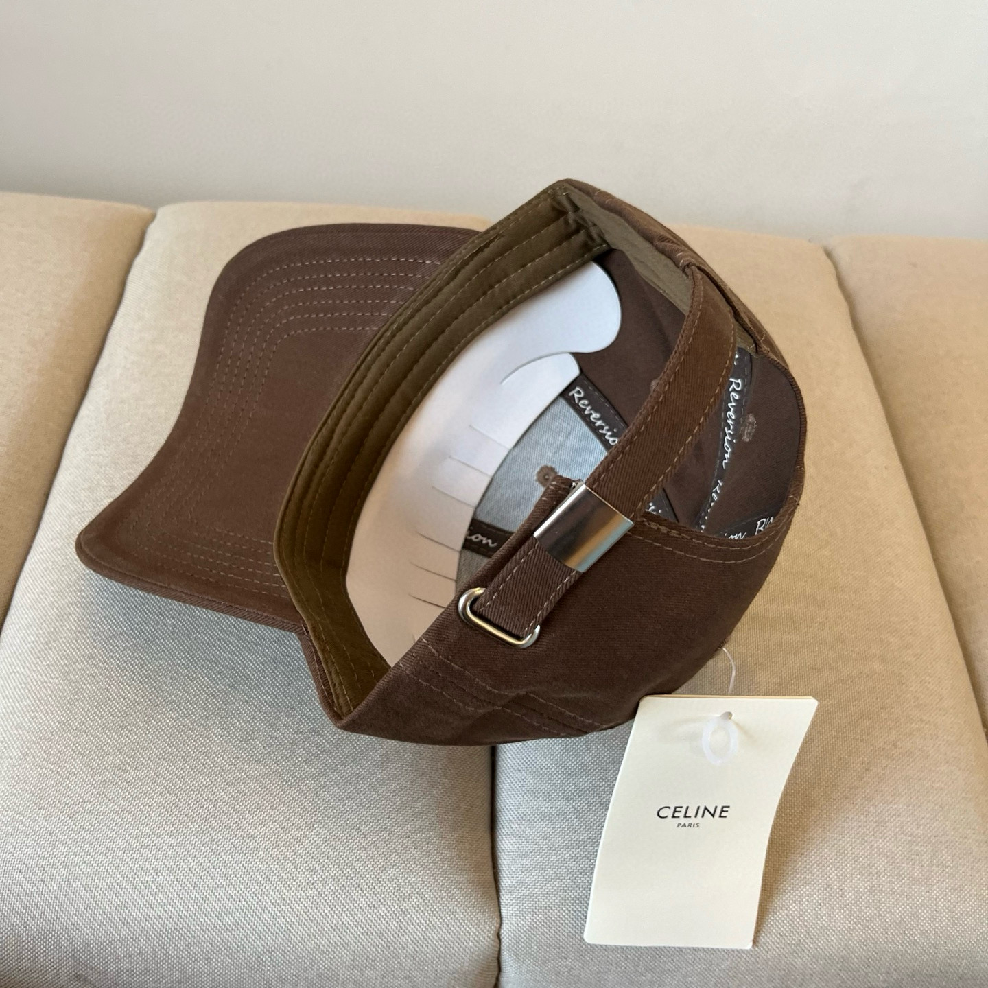 【CELINE赛琳】新款经典休闲潮流款 棒球帽🧢日韩风格，随便搭配都超好看！出门旅游，绝对要入手的一款