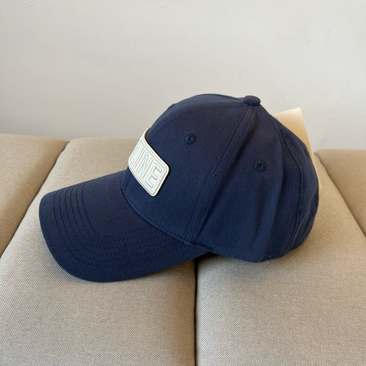 【CELINE赛琳】新款经典休闲潮流款 棒球帽🧢日韩风格，随便搭配都超好看！出门旅游，绝对要入手的一款