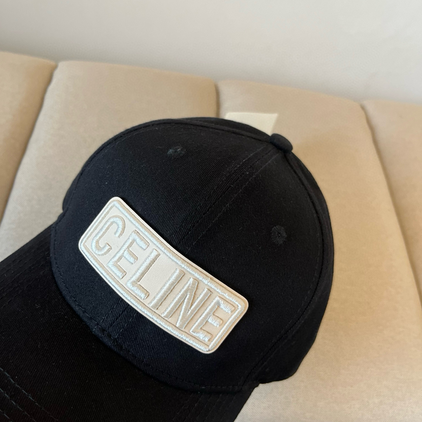 【CELINE赛琳】新款经典休闲潮流款 棒球帽🧢日韩风格，随便搭配都超好看！出门旅游，绝对要入手的一款