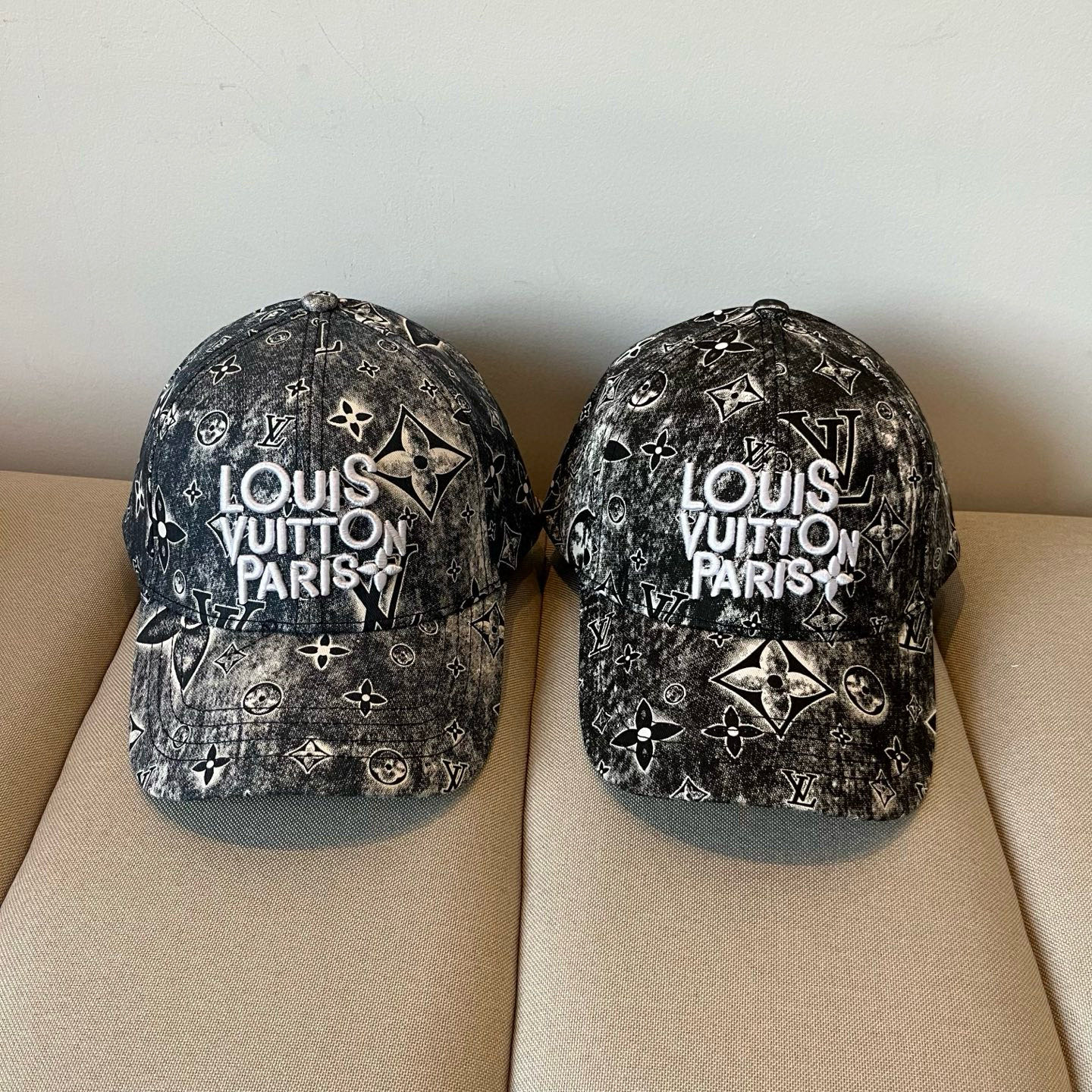 🧢路易威登棒球帽 LouisVuitton😍新款LV棒球帽，重工打造♥️高端大气，百搭款🤗男女通用！跑量