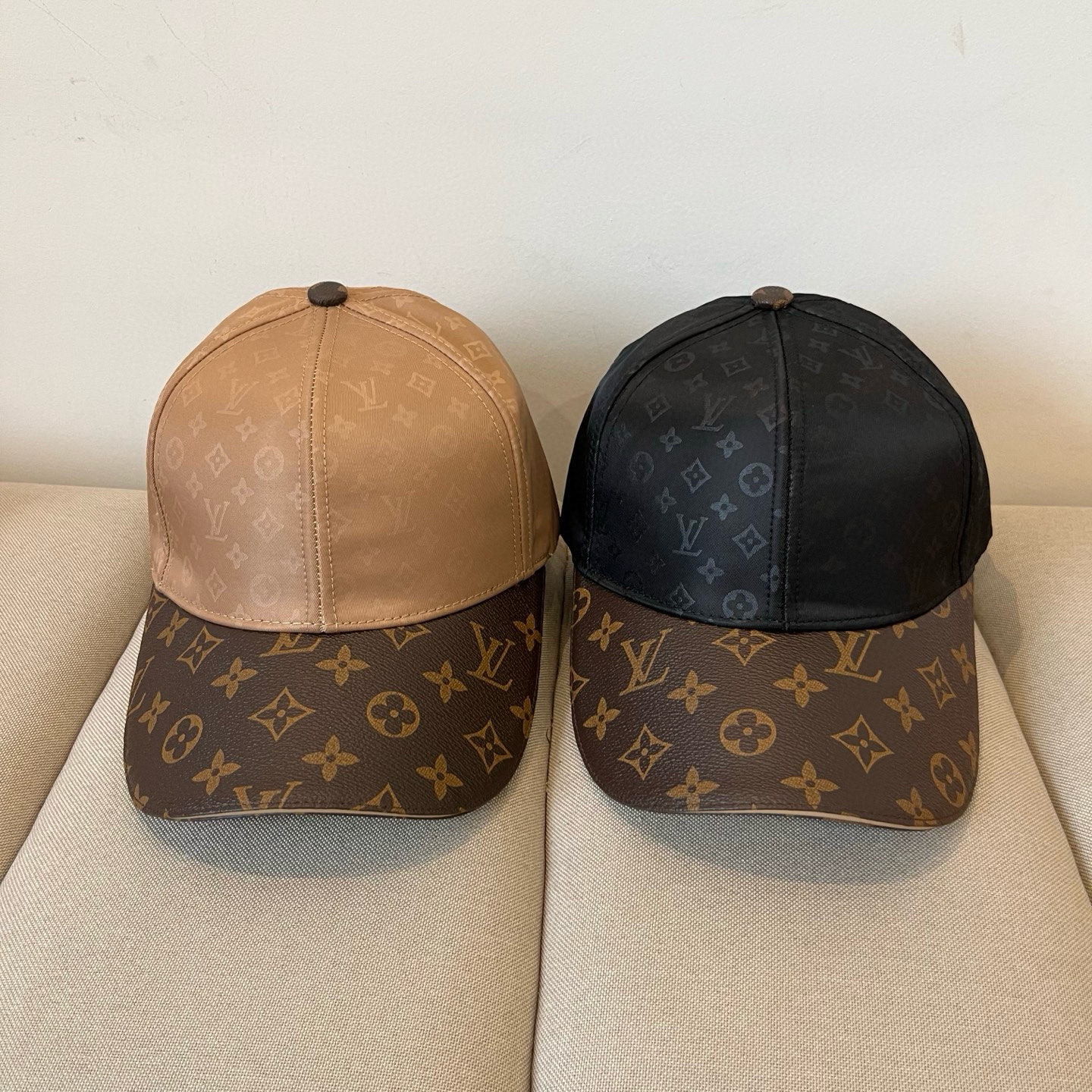 🧢路易威登棒球帽 LouisVuitton😍新款LV棒球帽，重工打造♥️高端大气，百搭款🤗男女通用！跑量