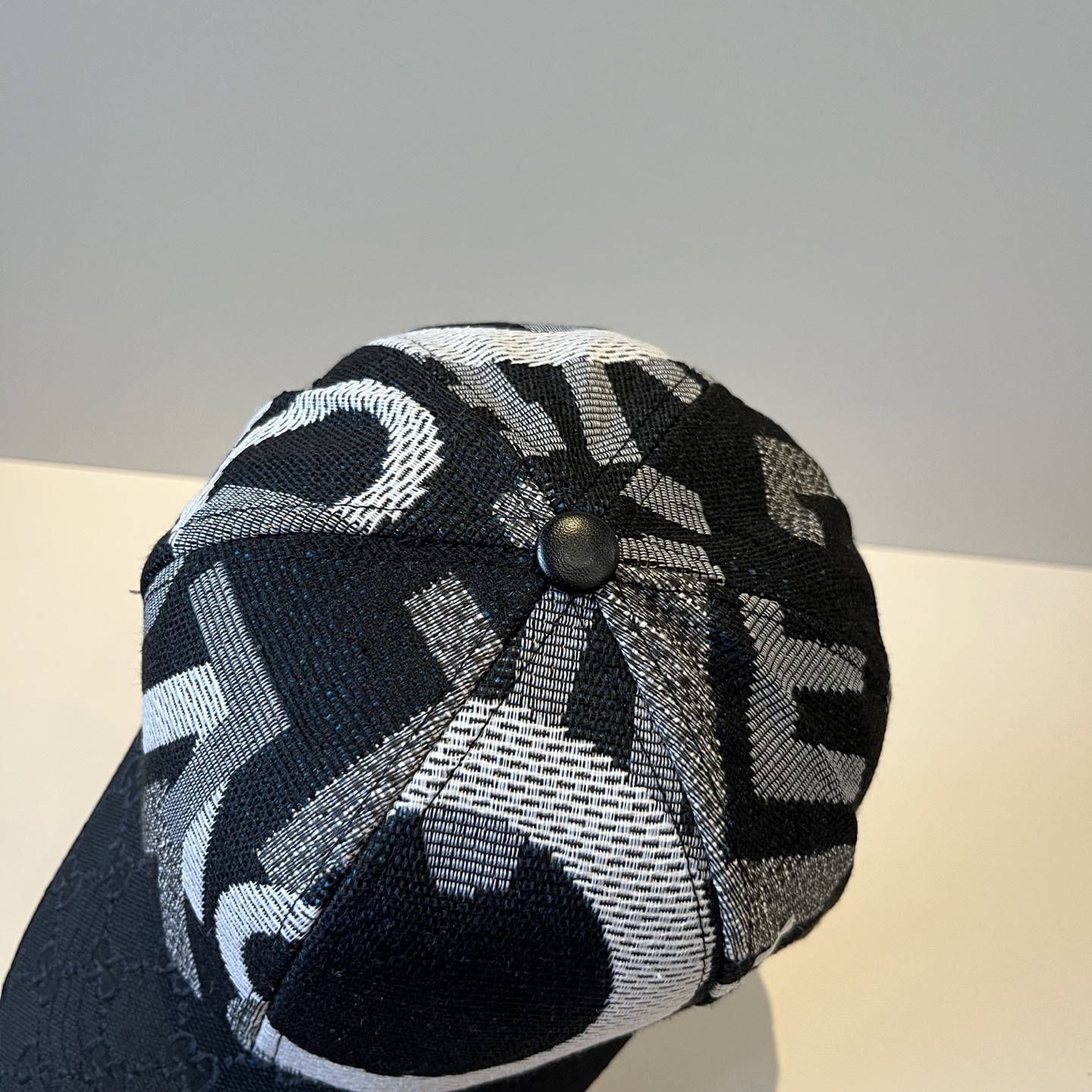  古奇棒球帽♥️GUCCI🧢官网新品，棒球帽，原单品质火爆来袭 。🎩 工艺非常精美 高档大气上档次！低调