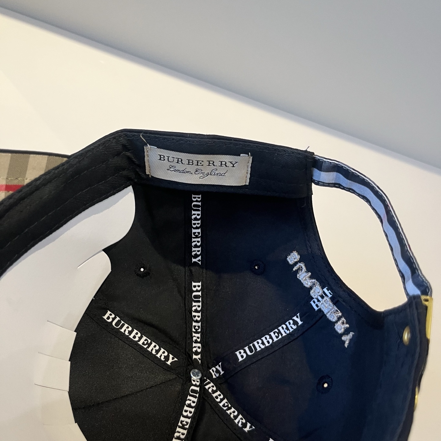  BURBERRY巴宝利早春新款棒球帽，简约尚时风，男女同款！高质品，尊享品质感！