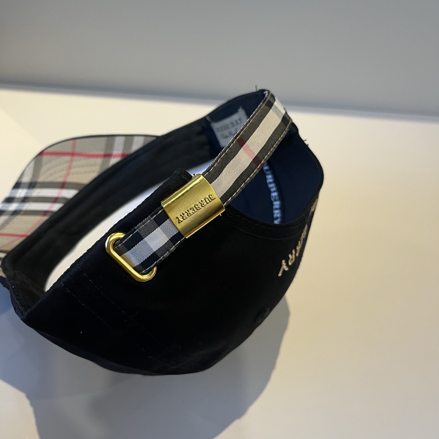  BURBERRY巴宝利早春新款棒球帽，简约尚时风，男女同款！高质品，尊享品质感！