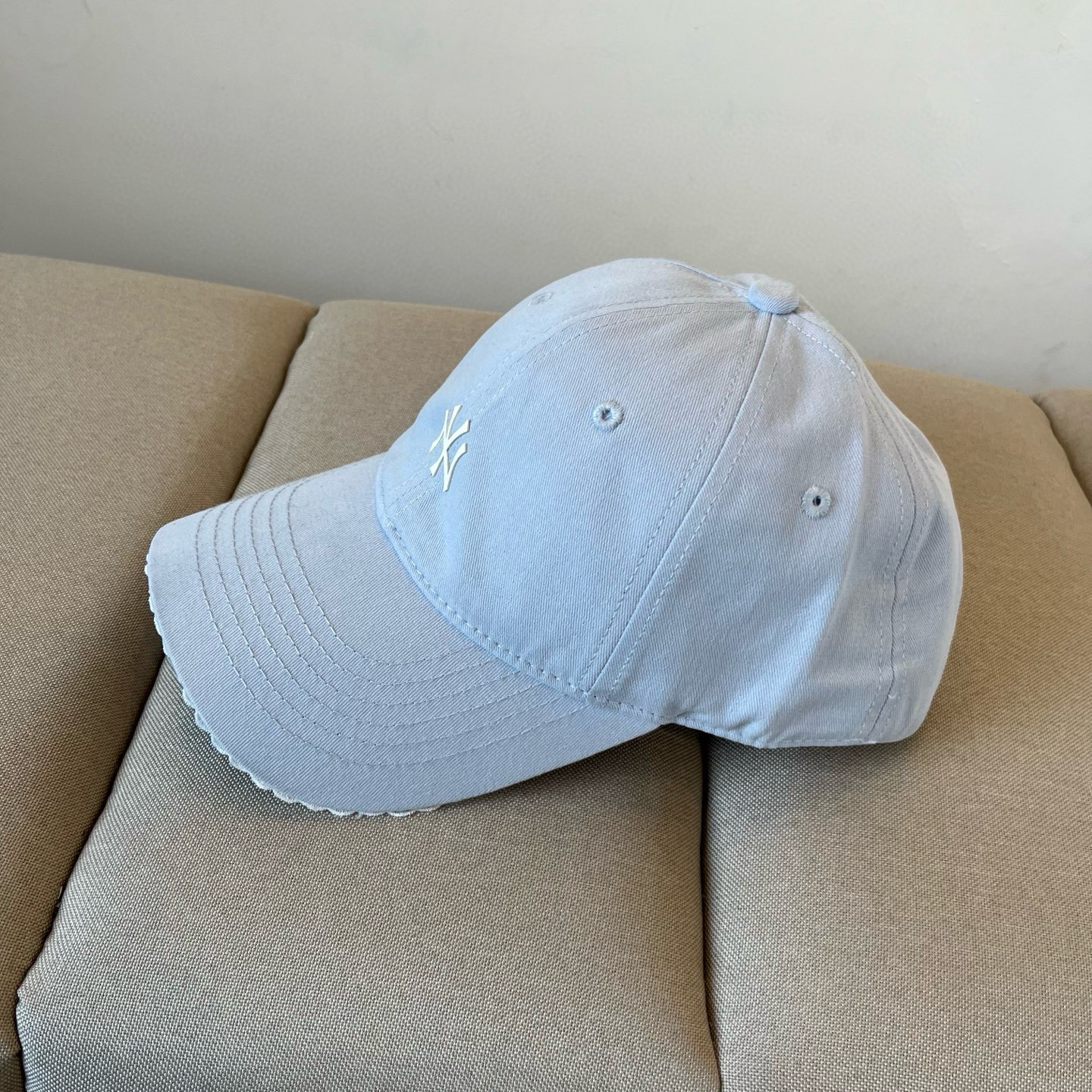  新品ꫛꫀꪝ ❥——❤专柜品质，细节就是完美
MLB拼接新款 官网步上新Ny🧢，代购版本 质量看细节好！