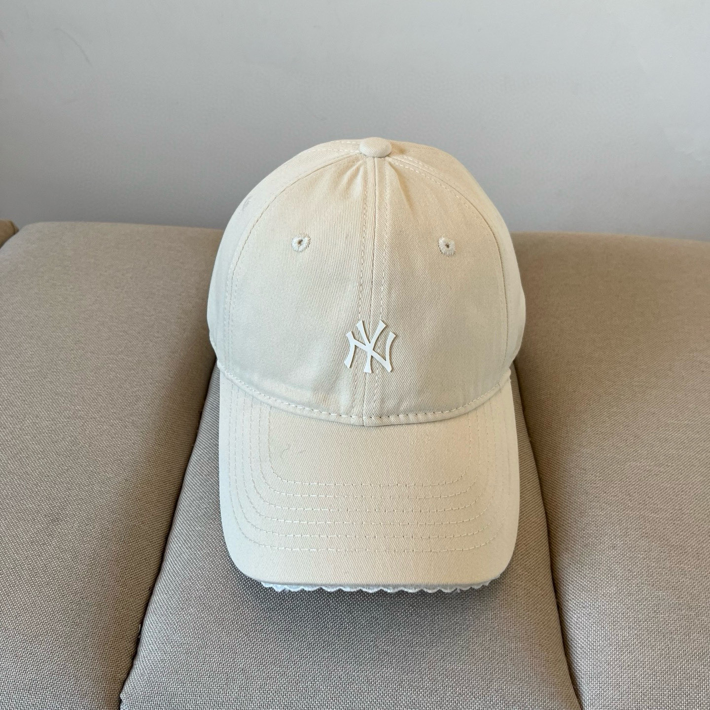  新品ꫛꫀꪝ ❥——❤专柜品质，细节就是完美
MLB拼接新款 官网步上新Ny🧢，代购版本 质量看细节好！