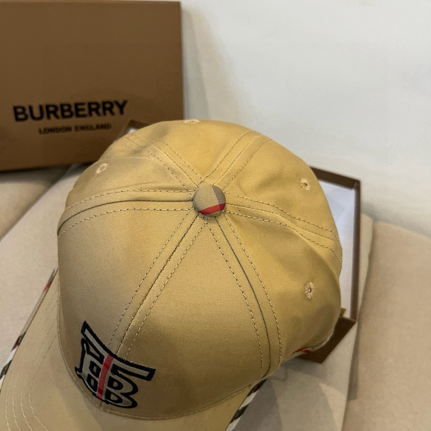 BURBERRY巴宝利早春新款棒球帽，简约尚时风，男女同款！高质品，尊享品质感！