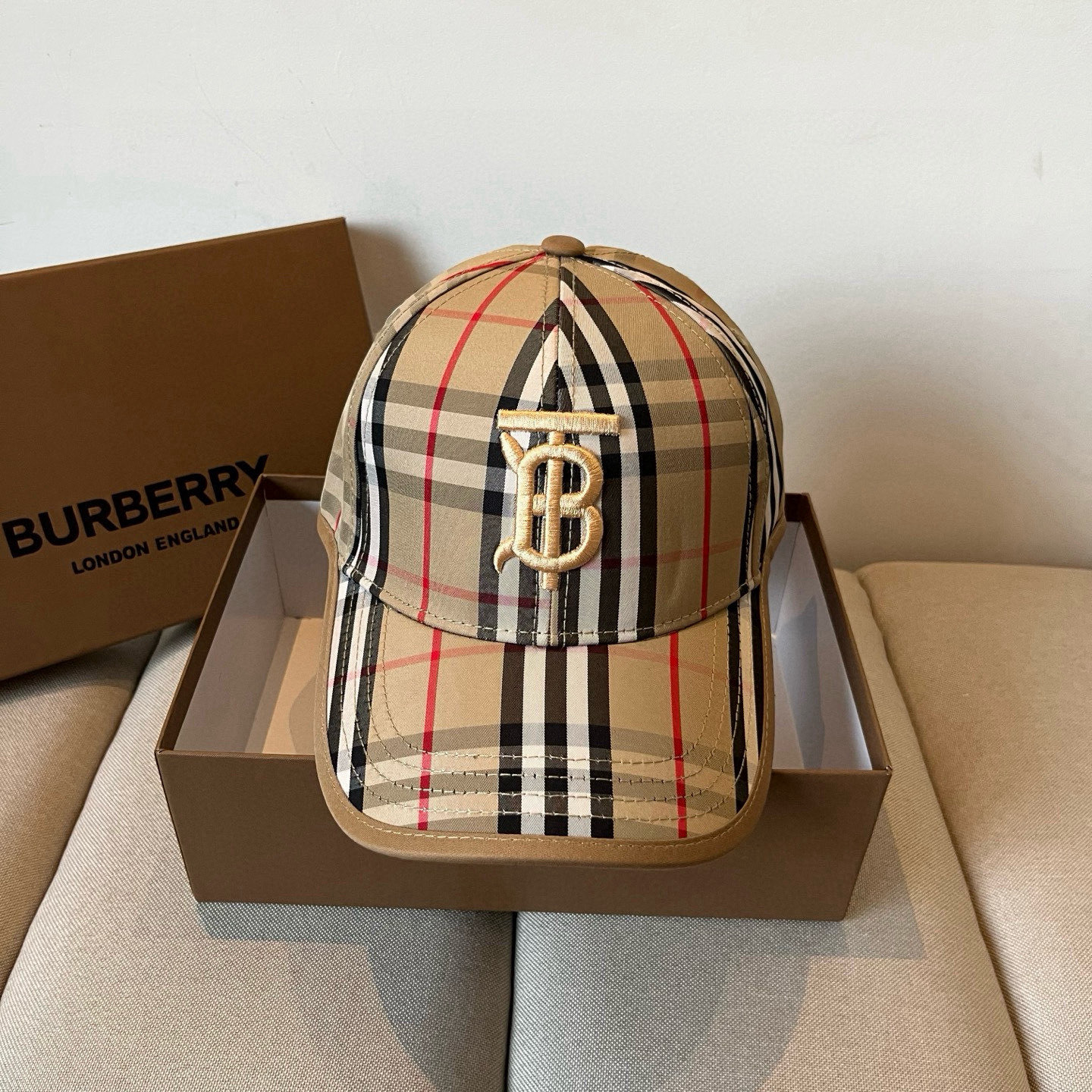 BURBERRY巴宝利早春新款棒球帽，简约尚时风，男女同款！高质品，尊享品质感！
