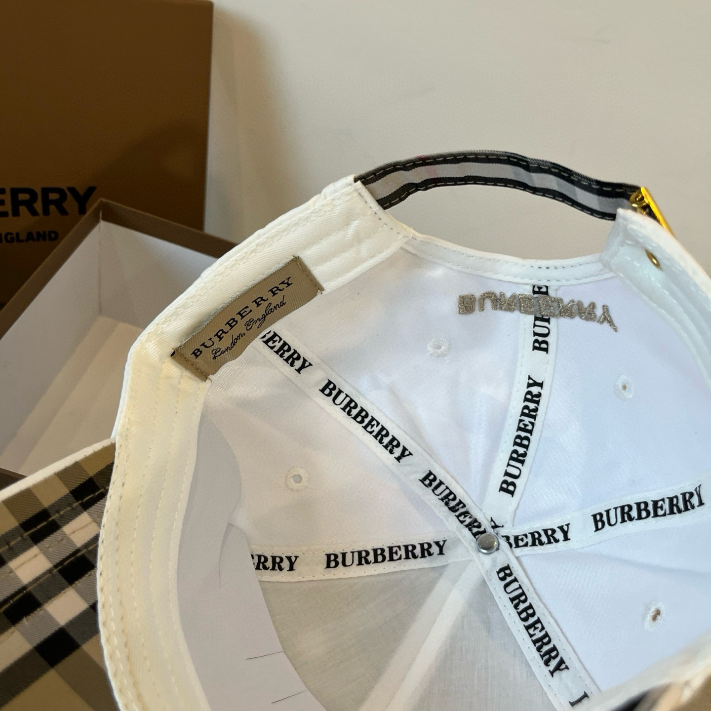  BURBERRY巴宝利早春新款棒球帽，简约尚时风，男女同款！高质品，尊享品质感！