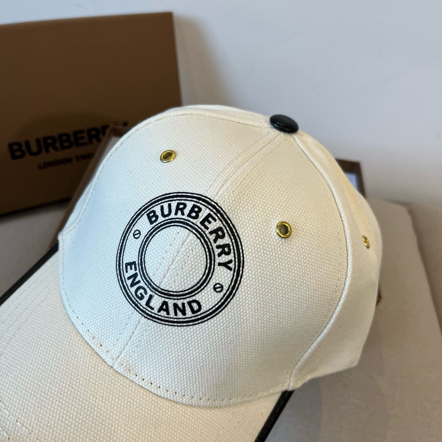  BURBERRY巴宝利早春新款棒球帽，简约尚时风，男女同款！高质品，尊享品质感！