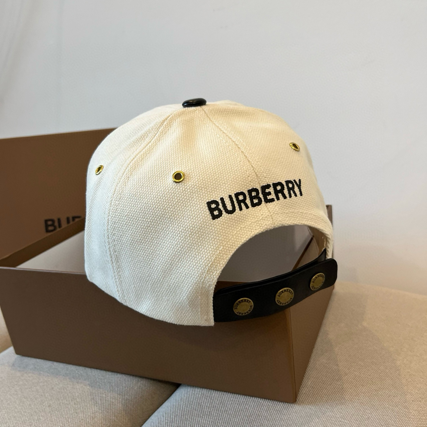  BURBERRY巴宝利早春新款棒球帽，简约尚时风，男女同款！高质品，尊享品质感！
