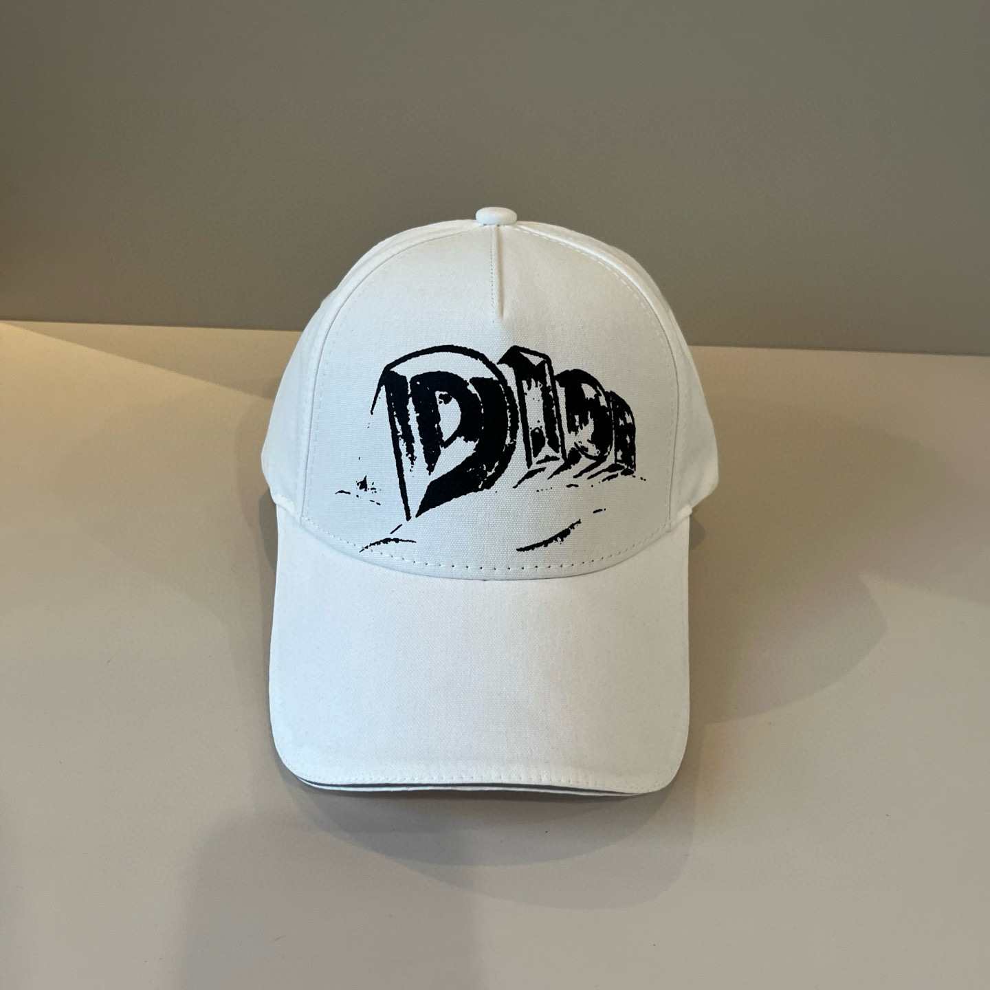 【DIOR迪奥】新款走量简约棒球帽🧢，新款出货，大牌款超好搭配，赶紧入手！