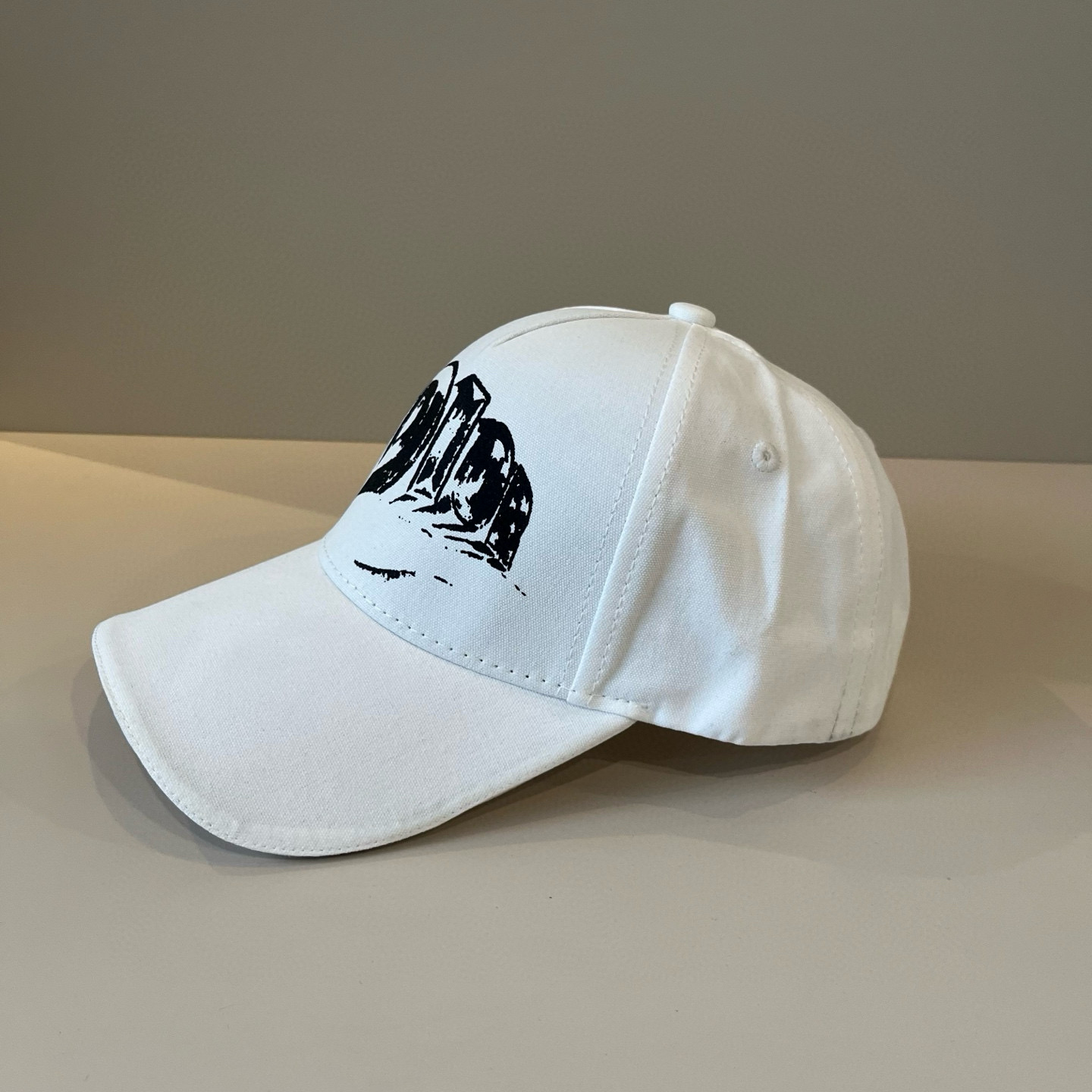 【DIOR迪奥】新款走量简约棒球帽🧢，新款出货，大牌款超好搭配，赶紧入手！