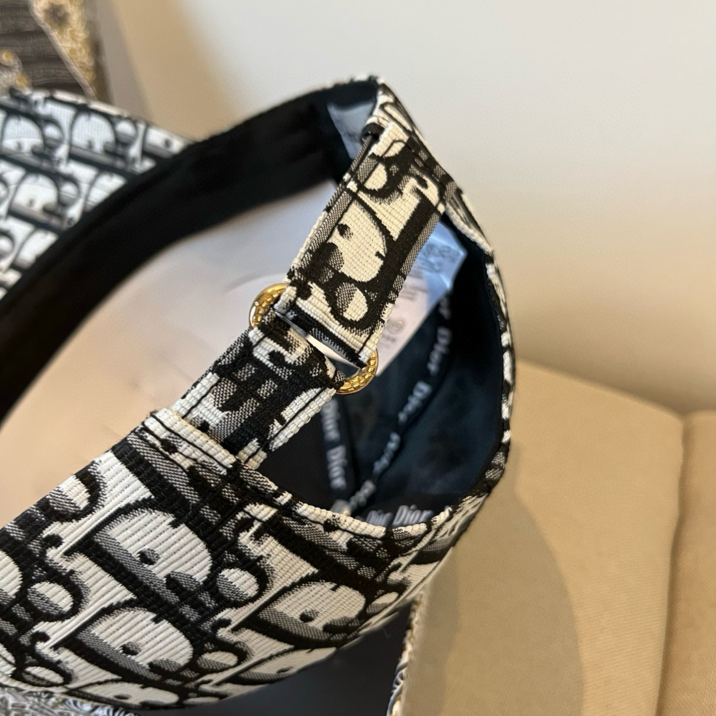 【DIOR迪奥】新款走量简约棒球帽🧢，新款出货，大牌款超好搭配，赶紧入手！