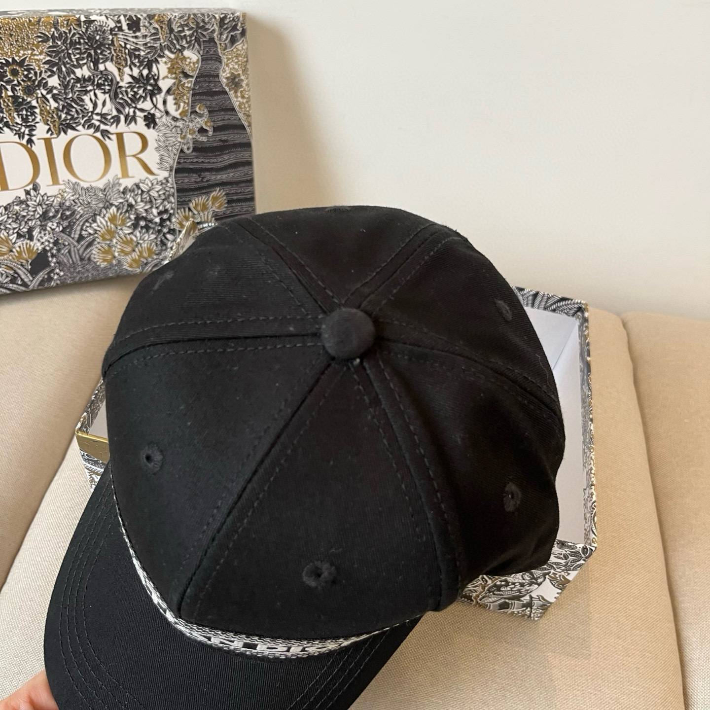 【DIOR迪奥】新款走量简约棒球帽🧢，新款出货，大牌款超好搭配，赶紧入手！