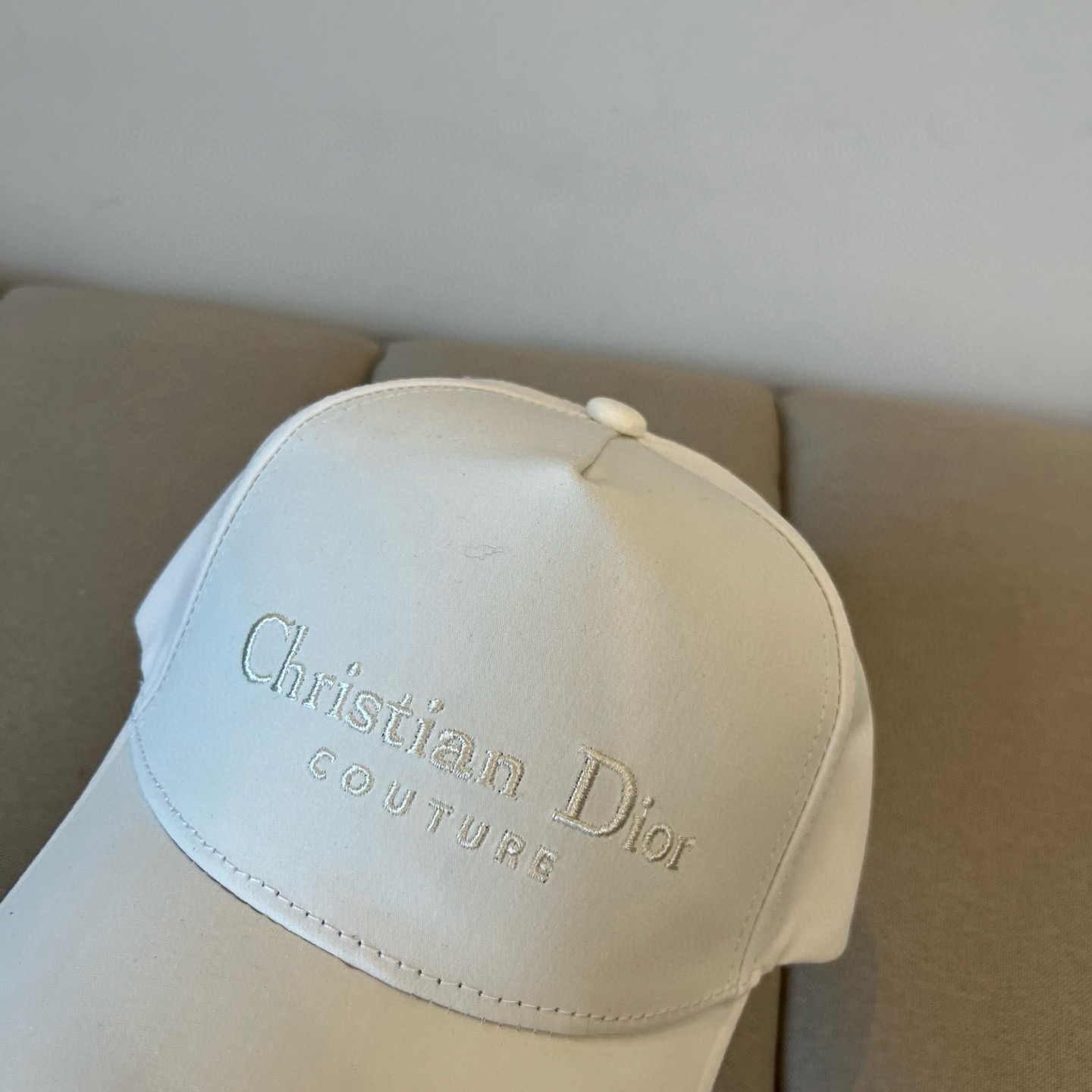 【DIOR迪奥】新款走量简约棒球帽🧢，新款出货，大牌款超好搭配，赶紧入手！