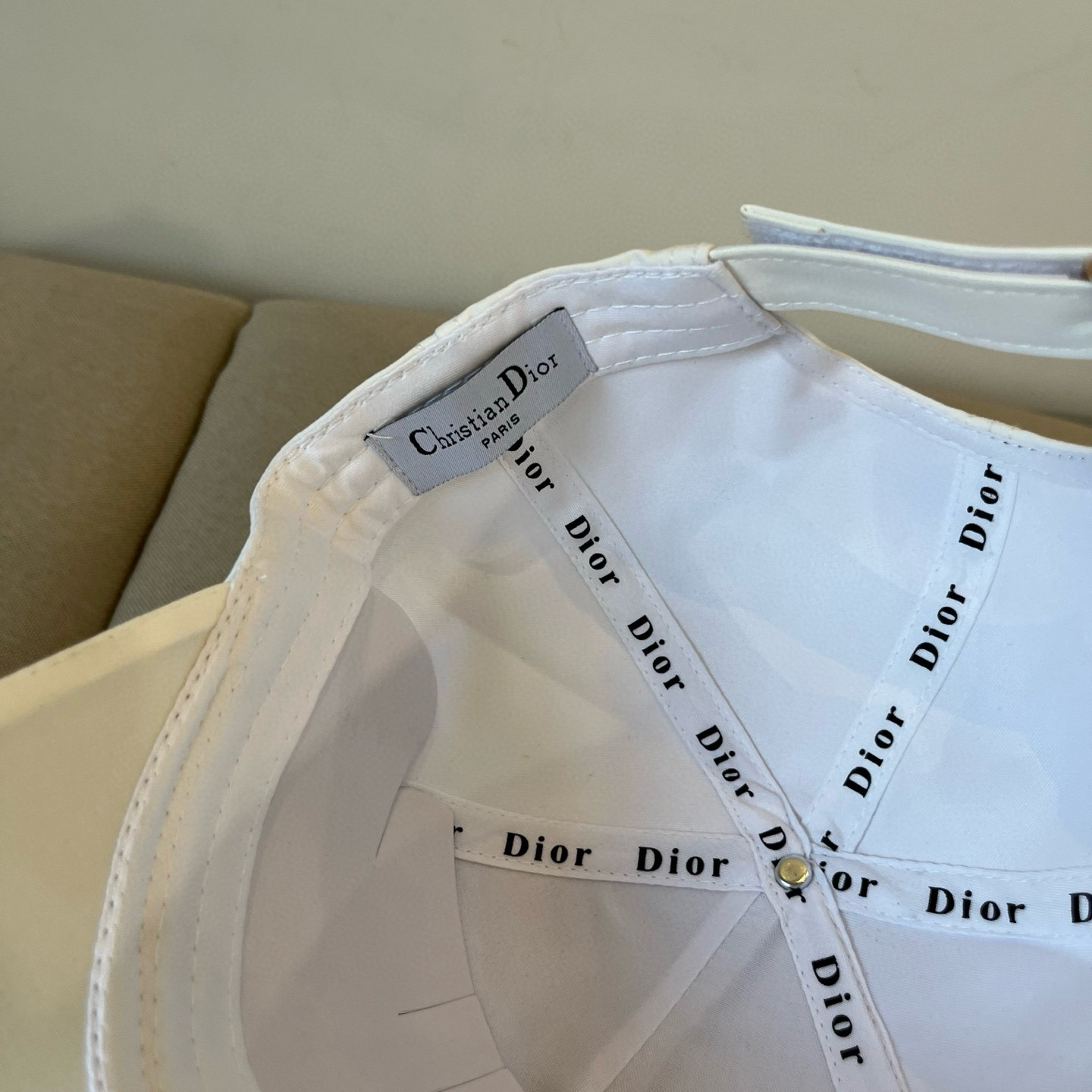 【DIOR迪奥】新款走量简约棒球帽🧢，新款出货，大牌款超好搭配，赶紧入手！