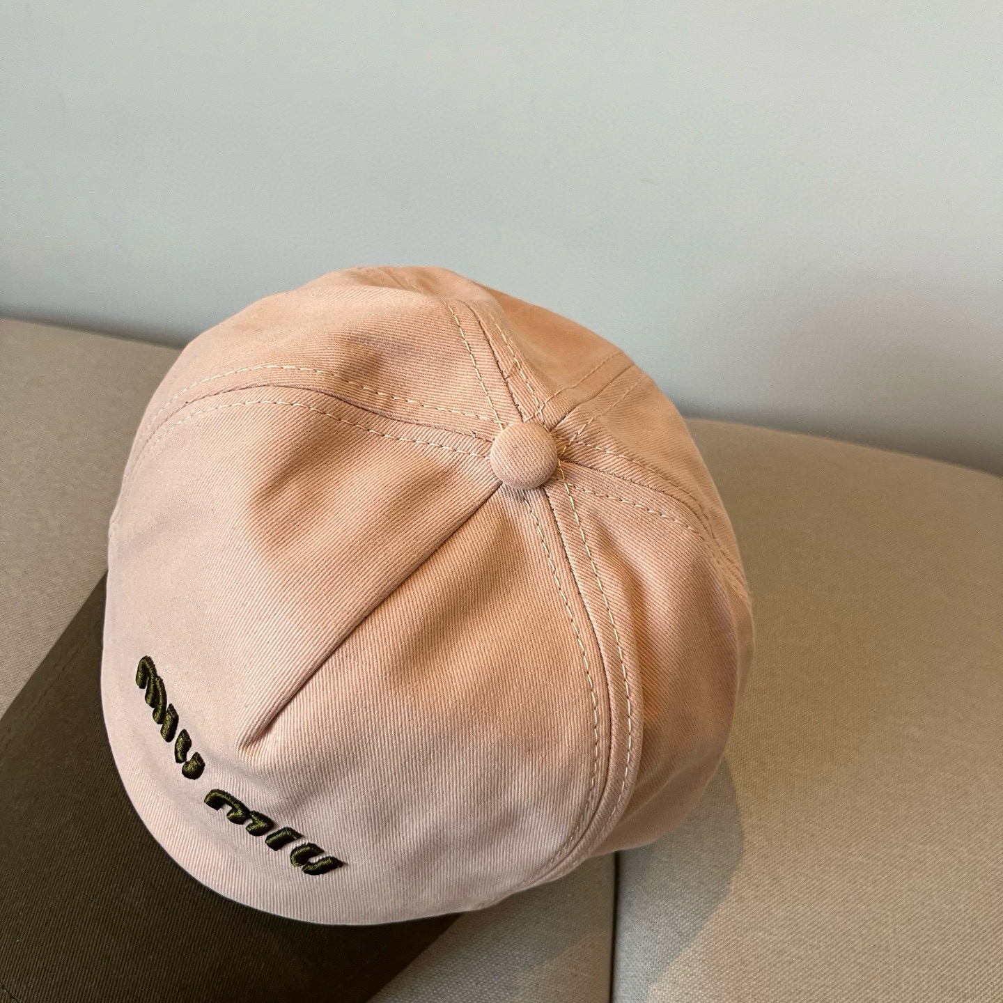  谬谬miumiu 原单春夏新款棒球帽，正品开模订制，原版做工细致质量超赞！