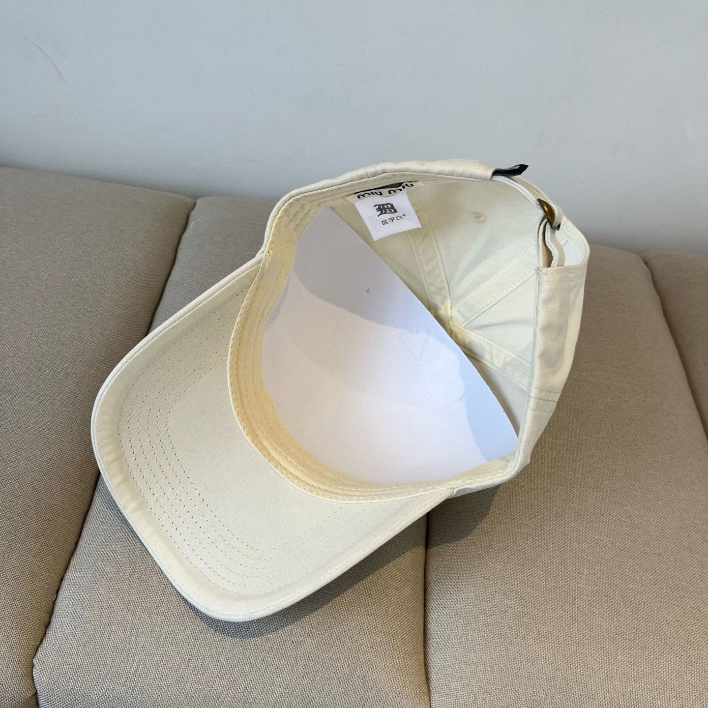  谬谬miumiu 原单春夏新款棒球帽，正品开模订制，原版做工细致质量超赞！