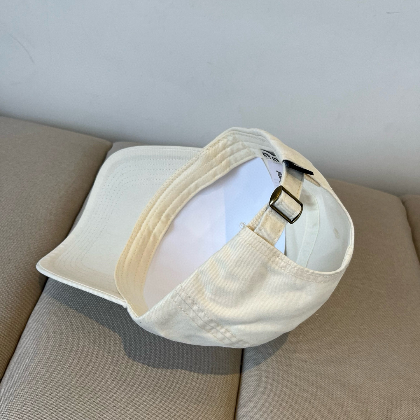  谬谬miumiu 原单春夏新款棒球帽，正品开模订制，原版做工细致质量超赞！