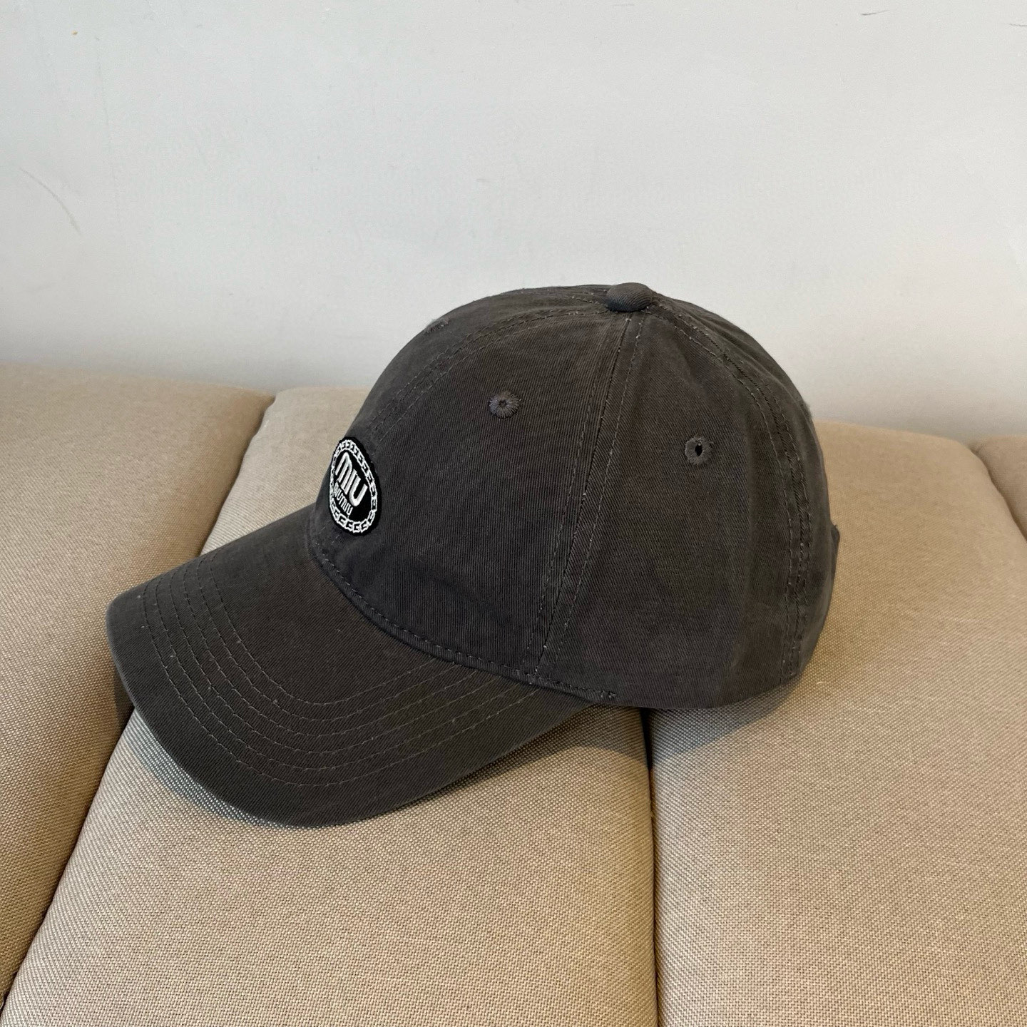  谬谬miumiu 原单春夏新款棒球帽，正品开模订制，原版做工细致质量超赞！