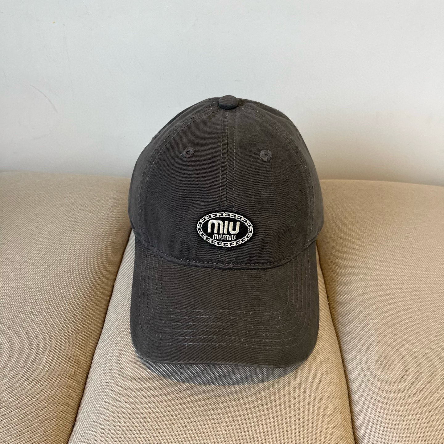  谬谬miumiu 原单春夏新款棒球帽，正品开模订制，原版做工细致质量超赞！