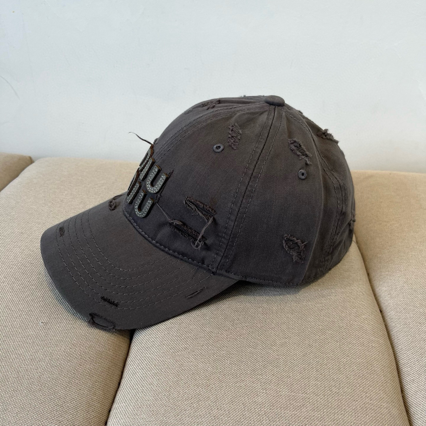  谬谬miumiu 原单春夏新款棒球帽，正品开模订制，原版做工细致质量超赞！