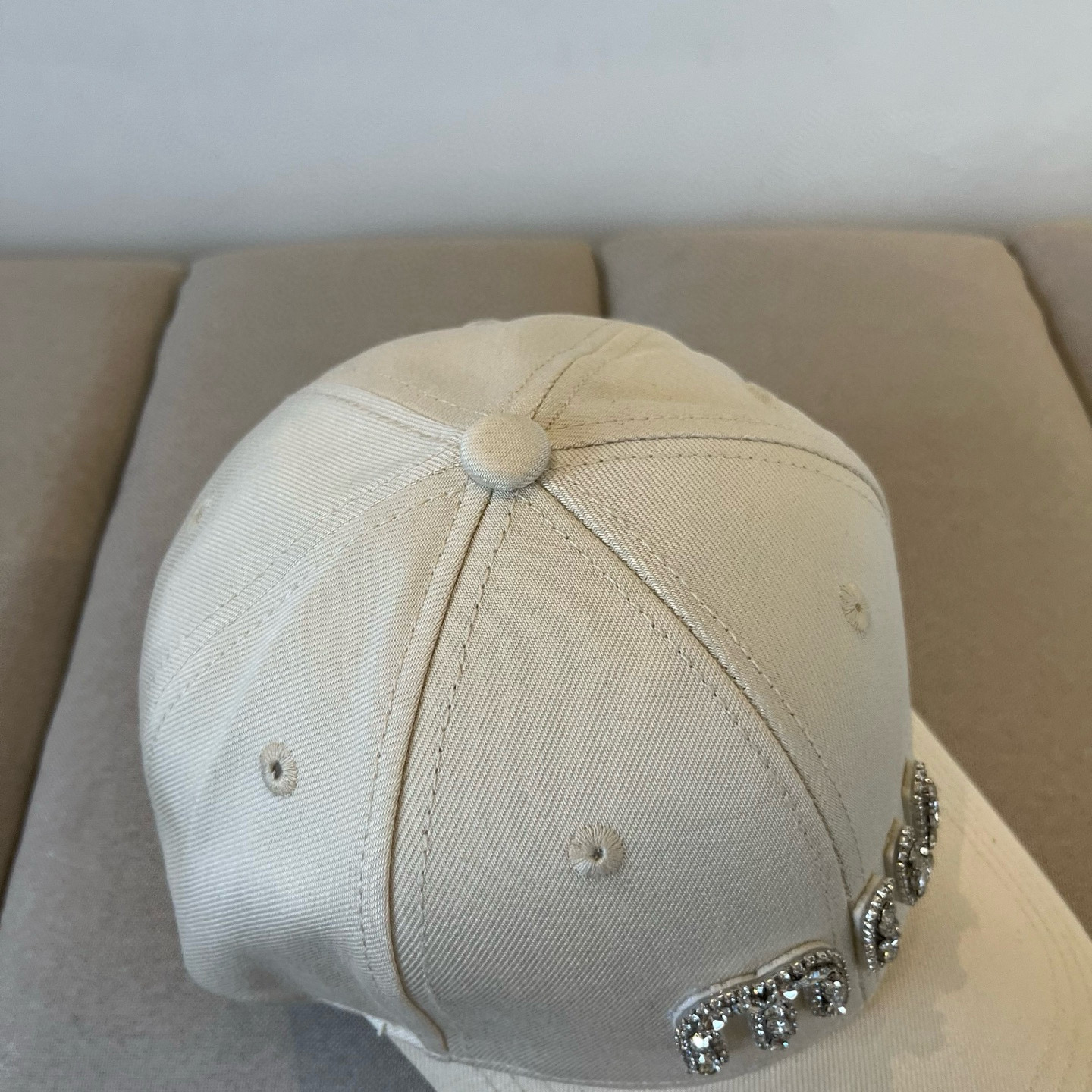  谬谬miumiu 原单春夏新款棒球帽，正品开模订制，原版做工细致质量超赞！