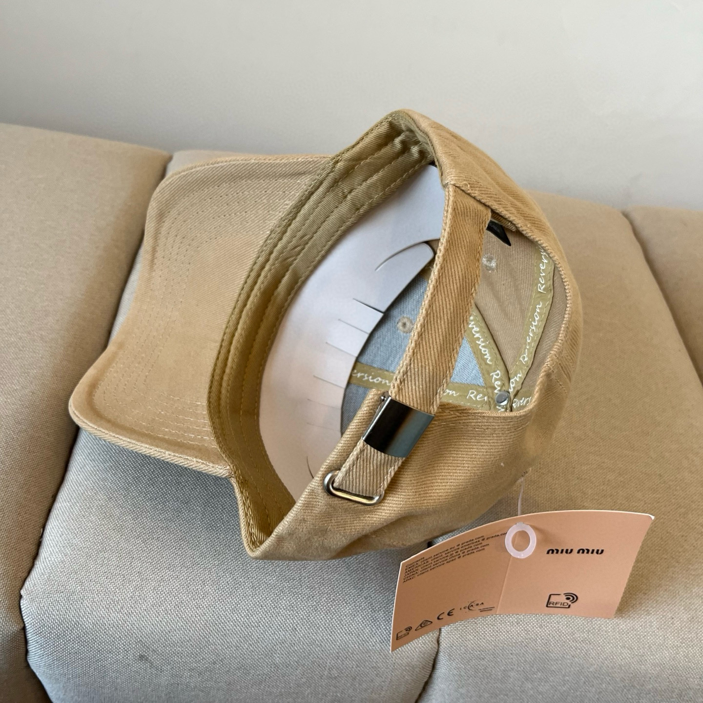  谬谬miumiu 原单春夏新款棒球帽，正品开模订制，原版做工细致质量超赞！