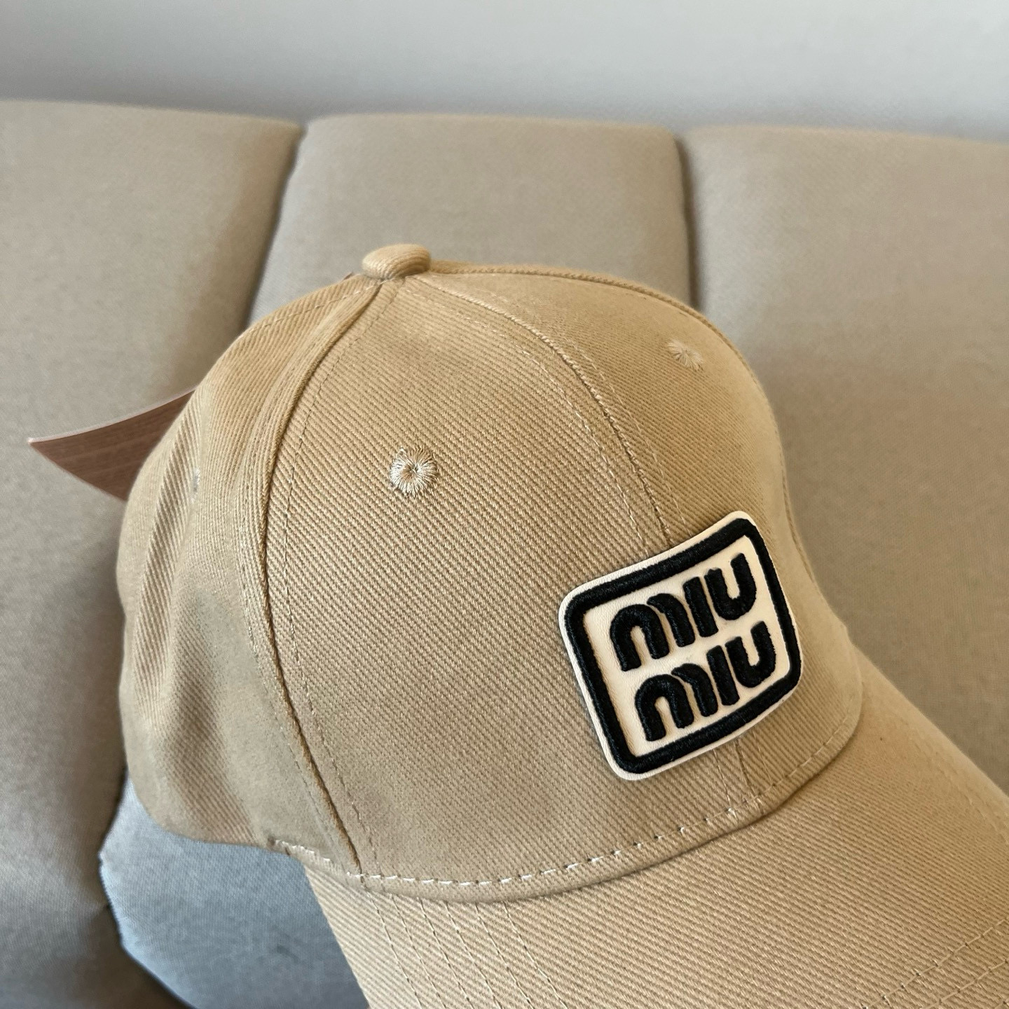  谬谬miumiu 原单春夏新款棒球帽，正品开模订制，原版做工细致质量超赞！