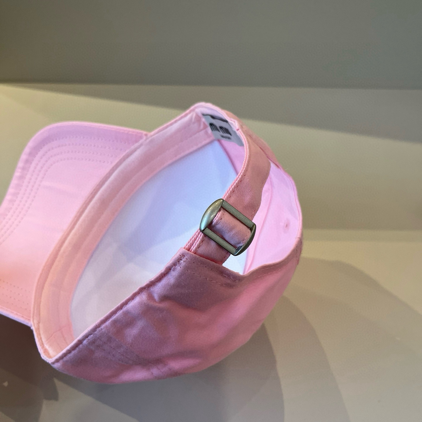  谬谬miumiu 原单春夏新款棒球帽，正品开模订制，原版做工细致质量超赞！