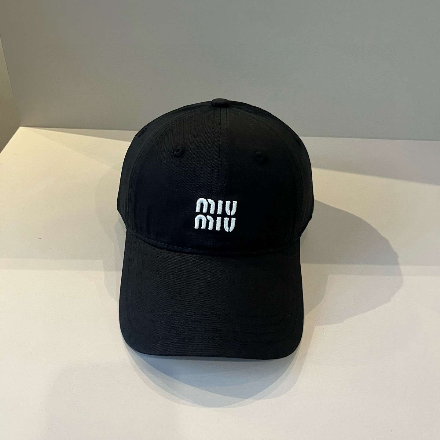  谬谬miumiu 原单春夏新款棒球帽，正品开模订制，原版做工细致质量超赞！