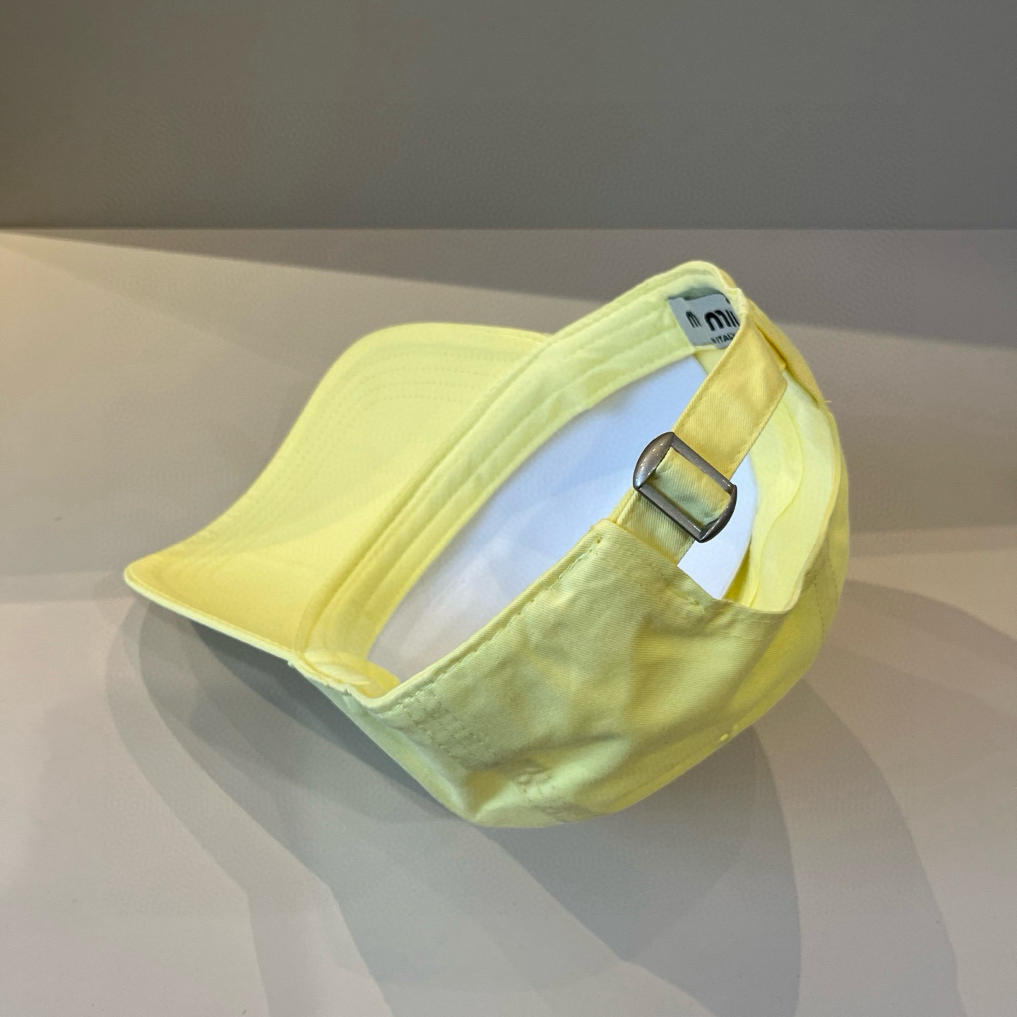  谬谬miumiu 原单春夏新款棒球帽，正品开模订制，原版做工细致质量超赞！