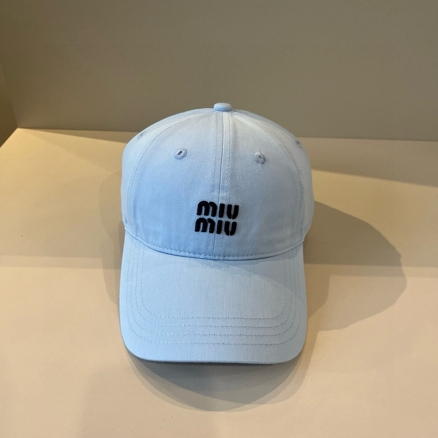  谬谬miumiu 原单春夏新款棒球帽，正品开模订制，原版做工细致质量超赞！