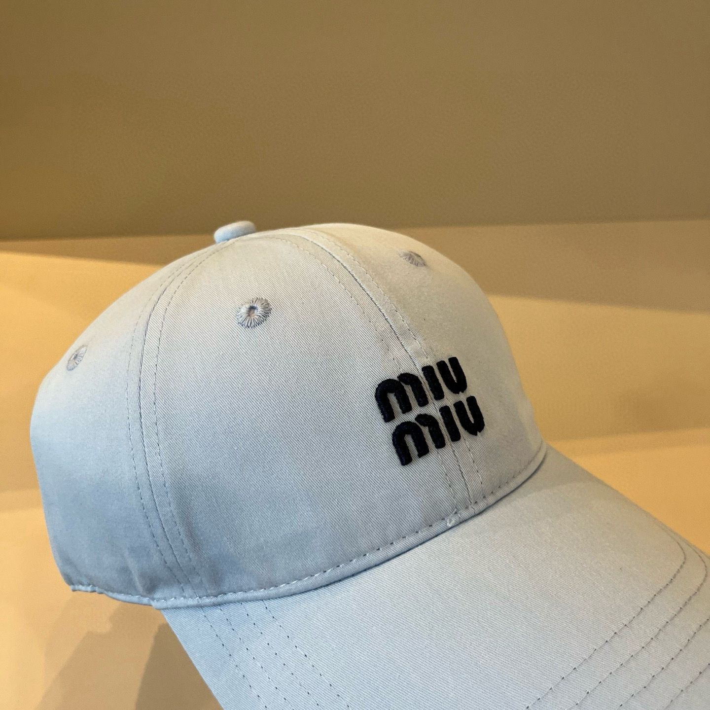  谬谬miumiu 原单春夏新款棒球帽，正品开模订制，原版做工细致质量超赞！